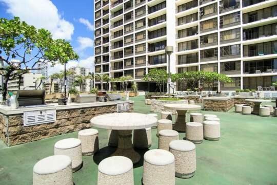 Deluxe Panoramic Mountain View Condo - 37Th Floor, Free Parking & Wifi Condo Honolulu Eksteriør bilde