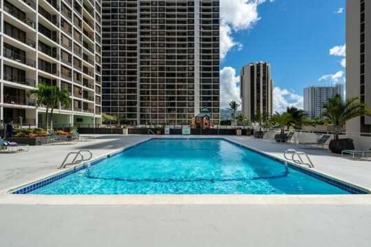 Deluxe Panoramic Mountain View Condo - 37Th Floor, Free Parking & Wifi Condo Honolulu Eksteriør bilde